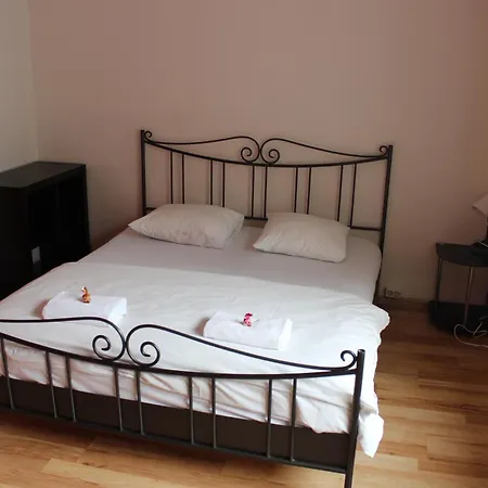 بيت شباب Viru Backpackers