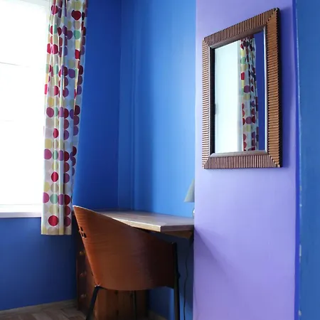 Viru Backpackers Hostel *